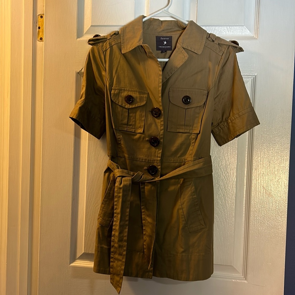 Tan button up cargo style shirt/coat